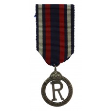 Queen Alexandra's Imperial Military Nursing Service Reserve Medal / Cape Badge