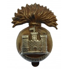 Royal Inniskilling Fusiliers Cap Badge (Flag Left)