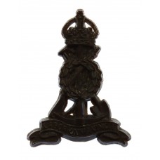 Pioneer Corps WW2 Plastic Economy Cap Badge