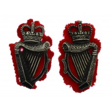 Pair of Royal Ulster Constabulary (R.U.C.) Anodised Collar Badges - Queen's Crown
