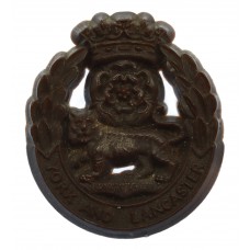 York & Lancaster Regiment WW2 Plastic Economy Cap Badge