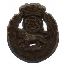 York & Lancaster Regiment WW2 Plastic Economy Cap Badge
