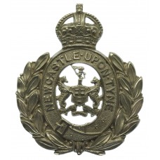 Newcastle-Upon-Tyne City Police White Metal Wreath Helmet Plate -