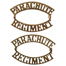 Pair of Parachute Regiment (PARACHUTE/REGIMENT) Shoulder Titles