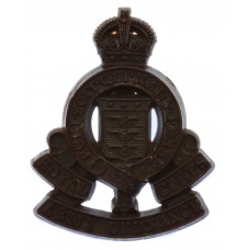 Royal Army Ordnance Corps (R.A.O.C.) WW2 Plastic Economy Cap Badg