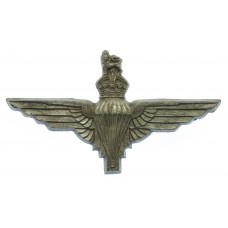 Parachute Regiment WW2 Plastic Economy Cap Badge