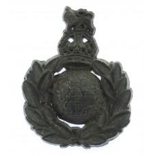 Royal Marines WW2 Plastic Economy Cap Badge