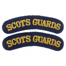 Pair of Scots Guards (SCOTS GUARDS) Cloth Shoulder Titles