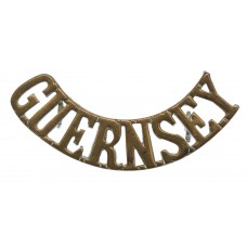 Royal Guernsey Militia (GUERNSEY) Shoulder Title