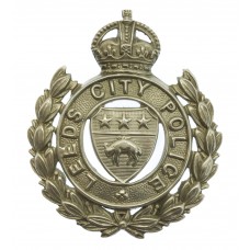Leeds City Police White Metal Wreath Cap Badge - King's Crown