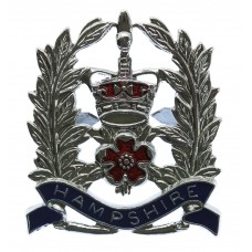 Hampshire Constabulary Sergeants Enamelled Cap Badge - Queen's Crown