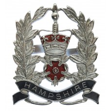 Hampshire Constabulary Sergeant's Enamelled Cap Badge - Queen's C