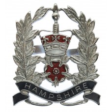 Hampshire Constabulary Sergeant's Enamelled Cap Badge - Queen's Crown