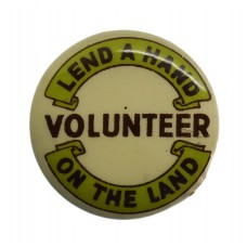 WW2 Lend a Hand on the Land Volunteer Home Front Badge