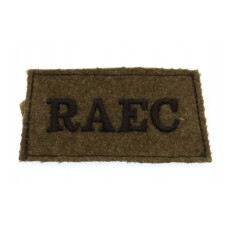 Royal Army Educational Corps (R.A.E.C.) Cloth Slip On Shoulder Title