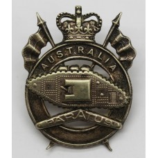 Australian Army 1st Armoured Regiment Cap Badge - Queen's Crown