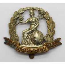 Norfolk Regiment Wreath Cap Badge