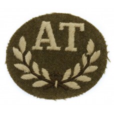 British Army Anti-Tank Gun Layer (A.T.) Cloth Proficiency Arm Badge