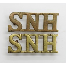 Pair of South Notts Hussars (S.N.H.) Shoulder Titles