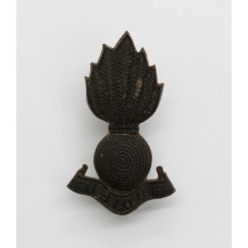 Royal Artillery WW2 Plastic Economy Field Service Cap/Collar Badge
