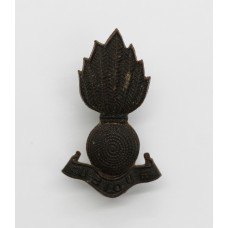 Royal Artillery WW2 Plastic Economy Field Service Cap/Collar Badge
