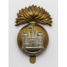 Royal Inniskilling Fusiliers Cap Badge (Flag Left)