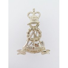 Pioneer Corps Officers Dress Cap Badge - Queen's Crown