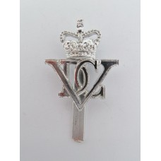 5th Dragoon Guards Anodised (Staybrite) Cap Badge - Queen's Crown