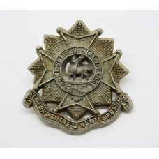 Bedfordshire & Hertfordshire Regiment WW2 Plastic Economy Cap Badge