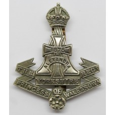 Yorkshire Regiment (Green Howards) Cap Badge - King's Crown