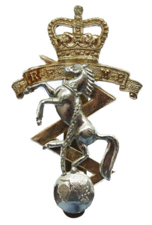 Royal Electrical & Mechanical Engineers (R.E.M.E.) Anodised (Staybrite) Cap Badge