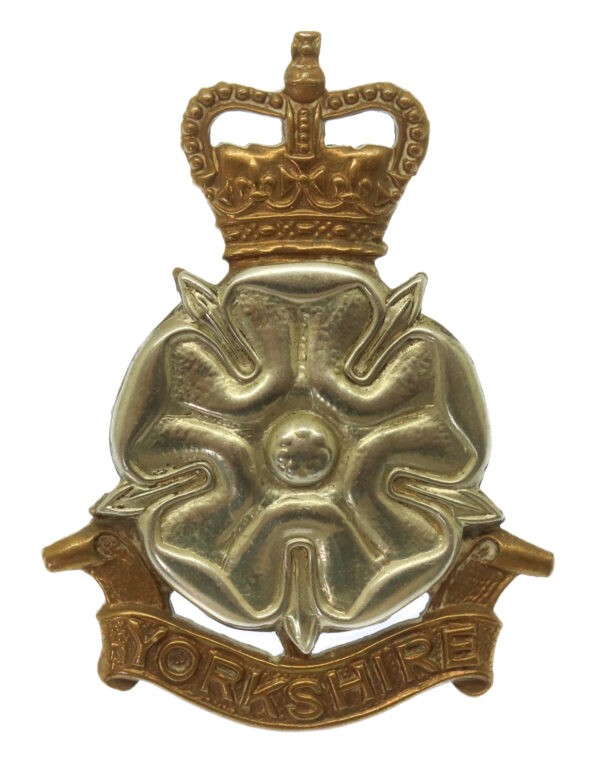 Yorkshire Brigade Officer's Cap Badge - Queen's Crown