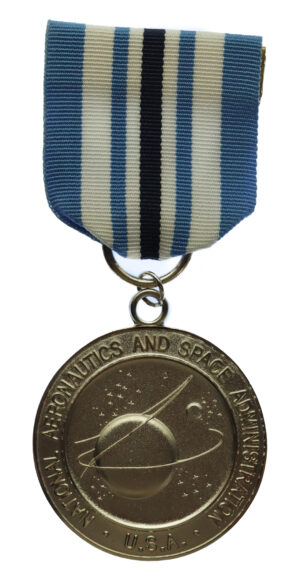 USA NASA Outstanding Service Medal Type 1