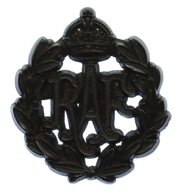 Royal Air Force (R.A.F.) WW2 Plastic Economy Cap Badge