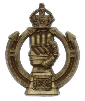 Royal Armoured Corps (R.A.C.) WW2 Plastic Economy Cap Badge