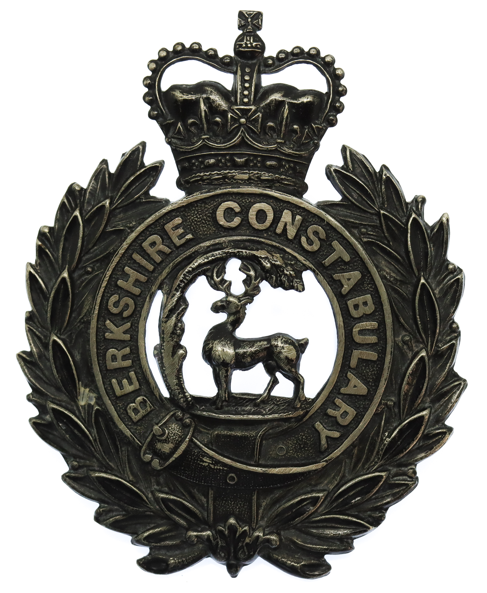 Berkshire Constabulary Black Wreath Helmet Plate - Queen's Crown