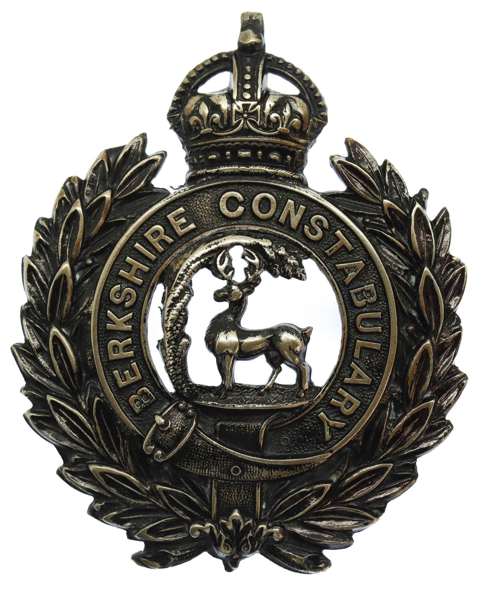 Berkshire Constabulary Black Wreath Helmet Plate - King's Crown
