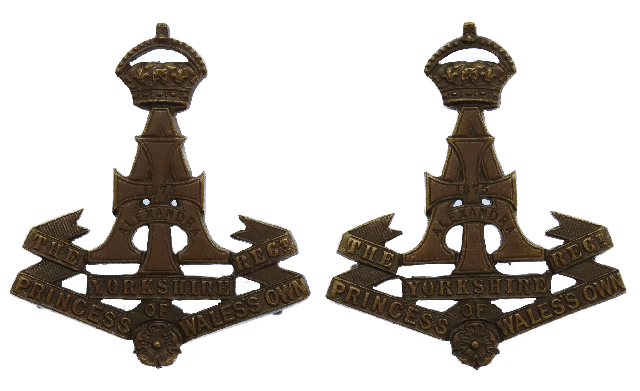 Pair of Yorkshire Regiment (Green Howards) Officer's Service Dress Collar Badges 