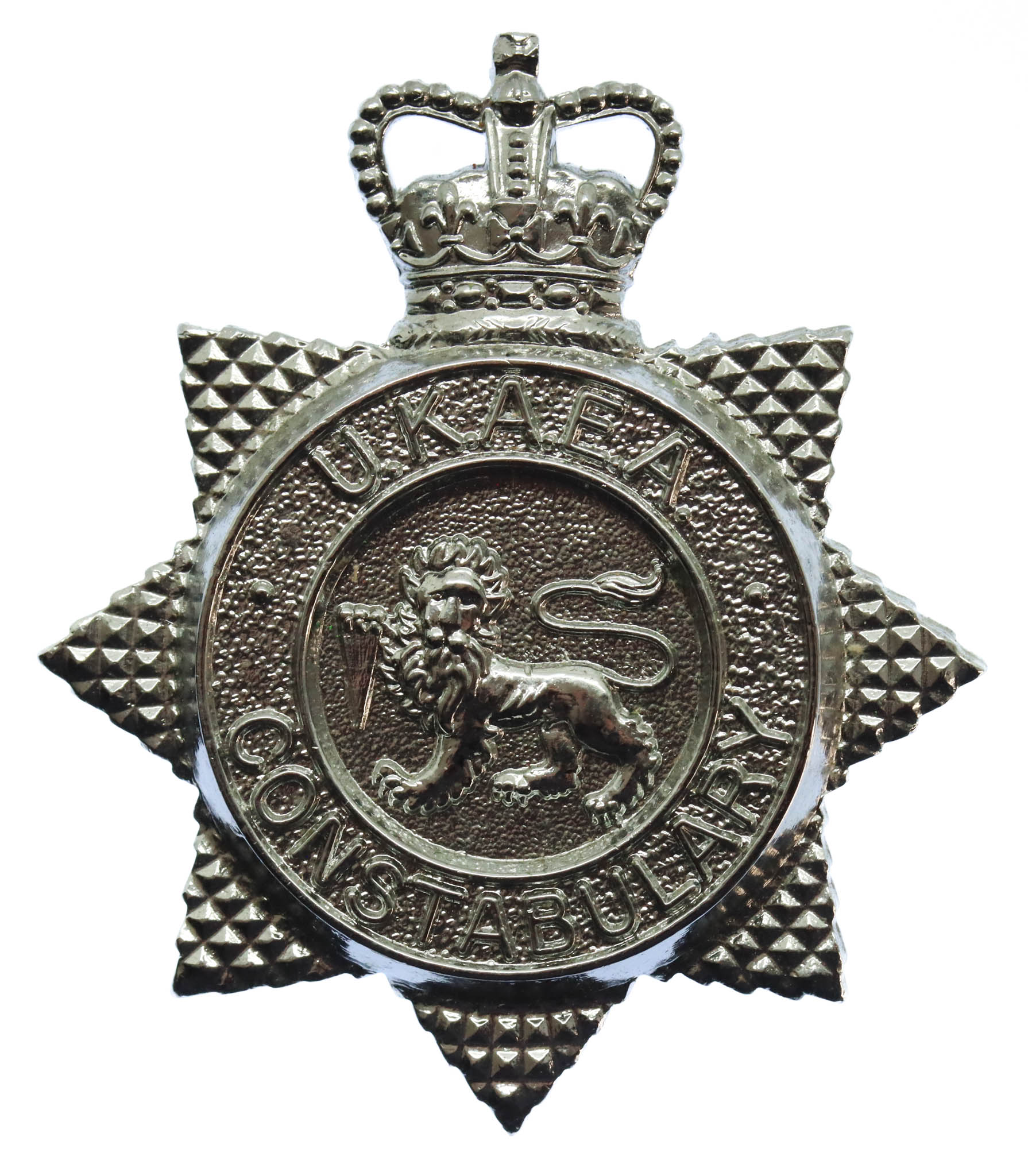 United Kingdom Atomic Energy Authority (U.K.A.E.A.) Constabulary Cap Badge - Queen's Crown