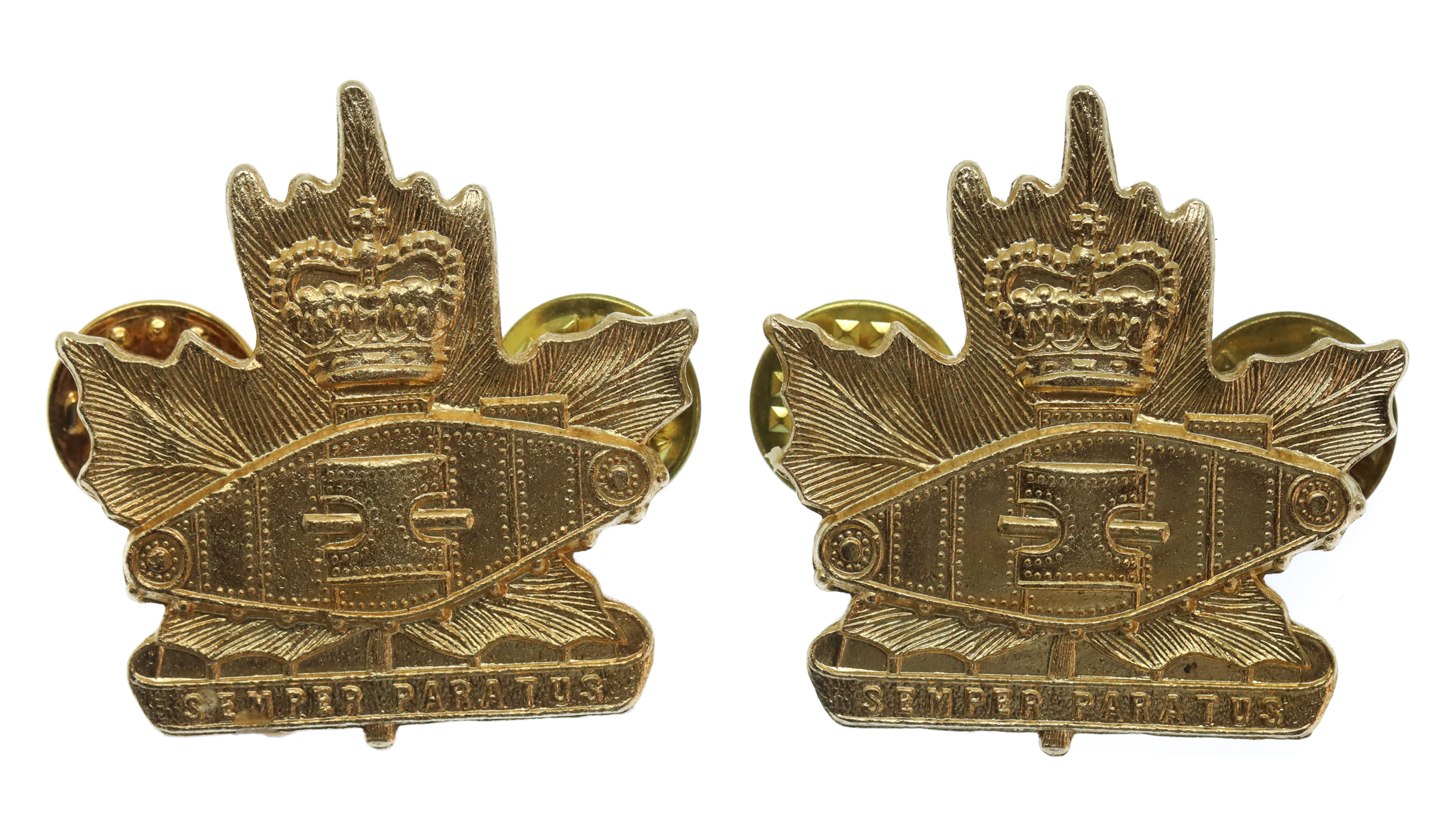 Pair of Canadian Windsor Regiment (R.C.A.C.) Collar Badges - Queen's Crown