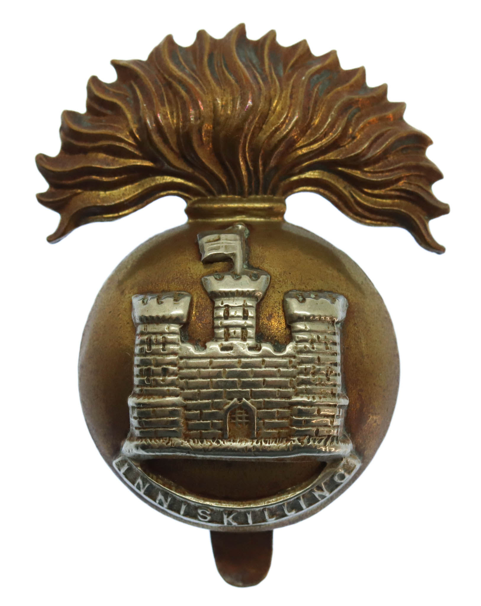 Royal Inniskilling Fusiliers Cap Badge (Flag Left)