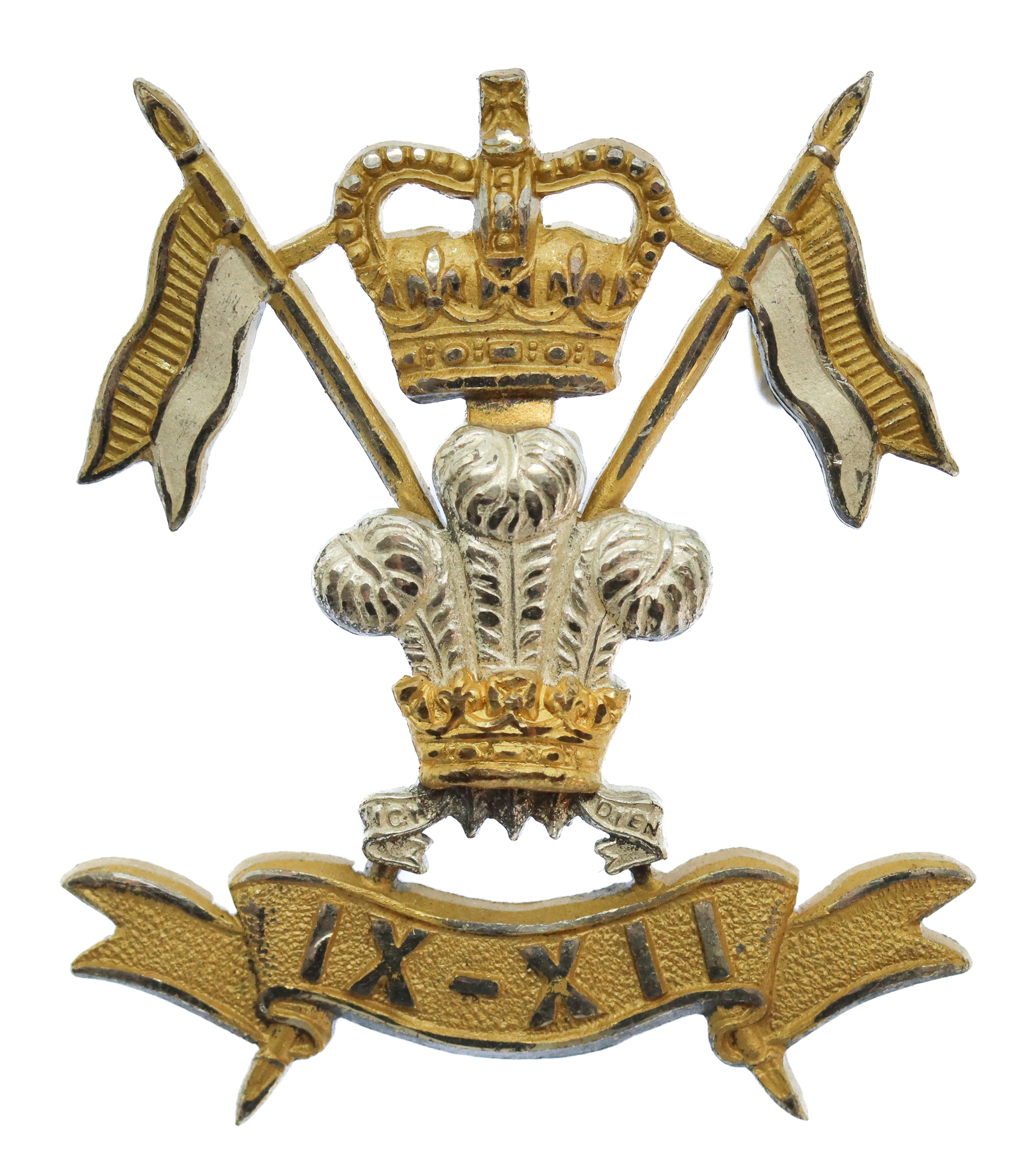 9th/12th Royal Lancers Officer's Cap Badge - Queen's Crown