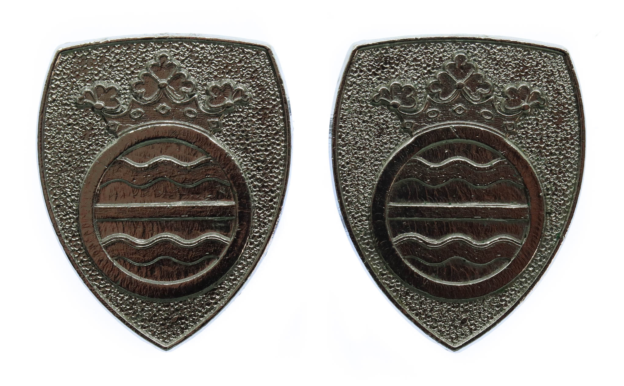 Pair of Cambridgeshire Constabulary Collar Badges