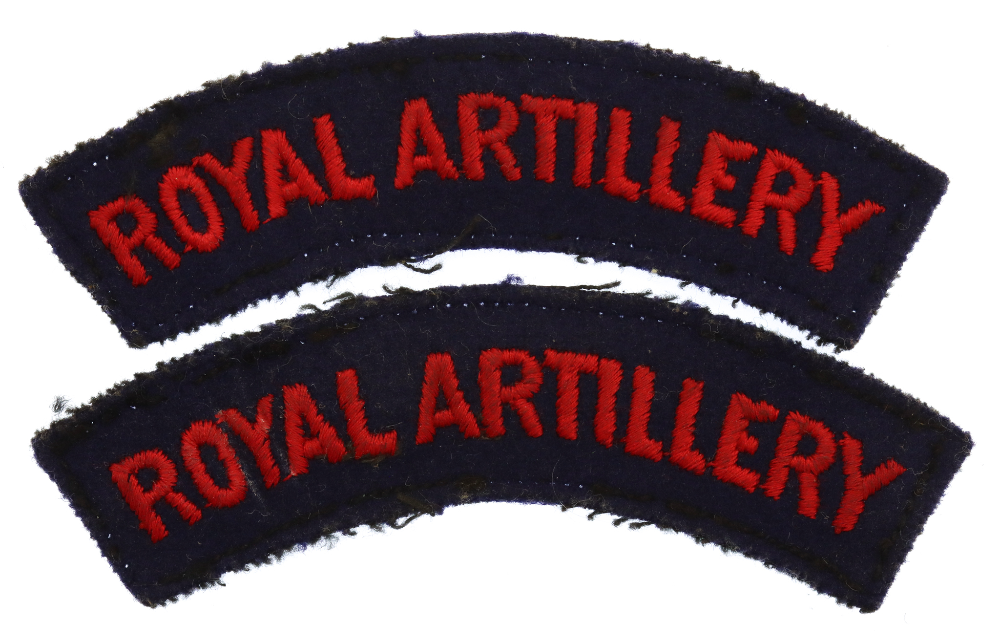 Pair of Royal Artillery (ROYAL ARTILLERY) Cloth Shoulder Titles