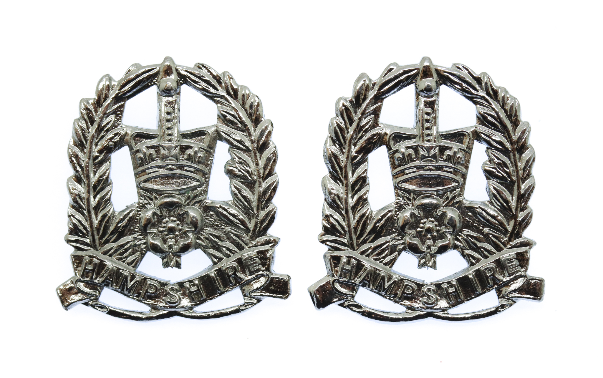 Pair of Hampshire Constabulary Collar Badges