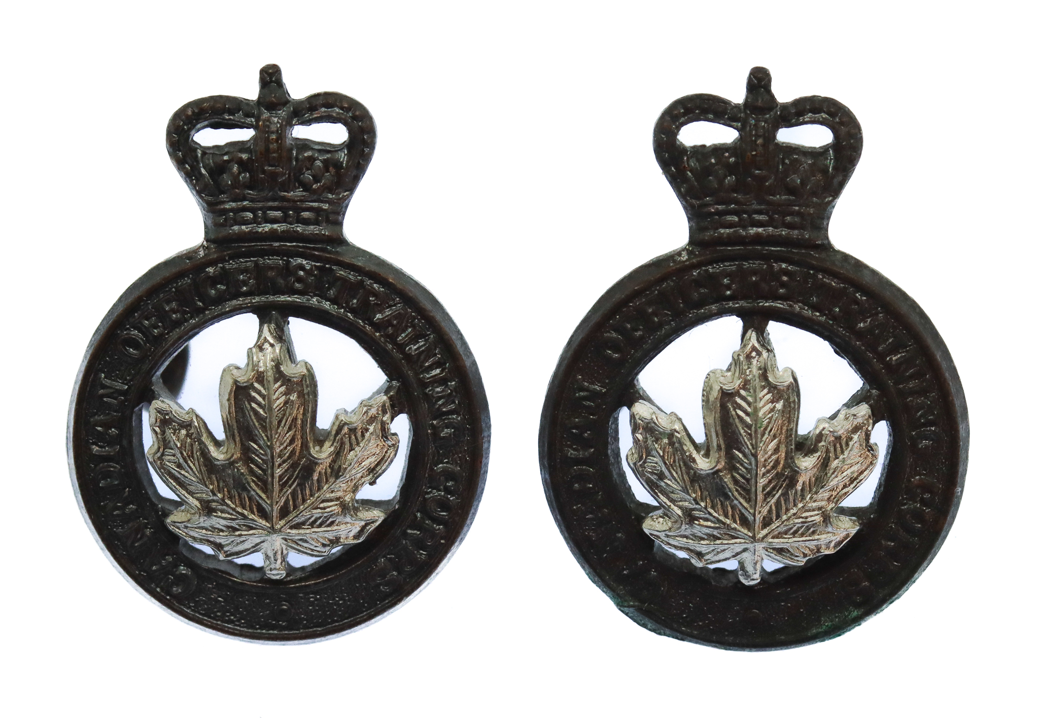 Pair of Canadian Officer's Training Corps C.O.T.C. Collar Badges - Queen's Crown