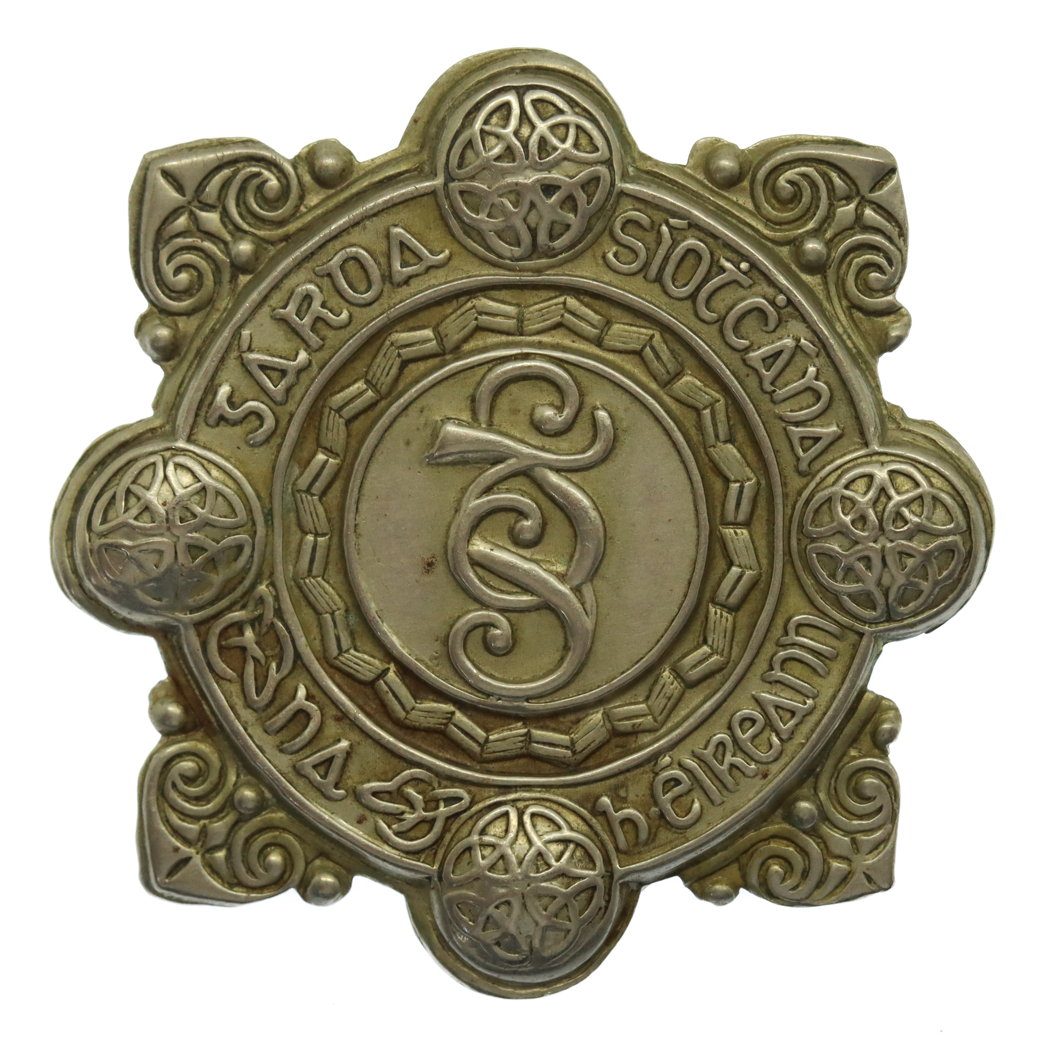 Garda Siochana (Irish Police) White Metal Cap Badge