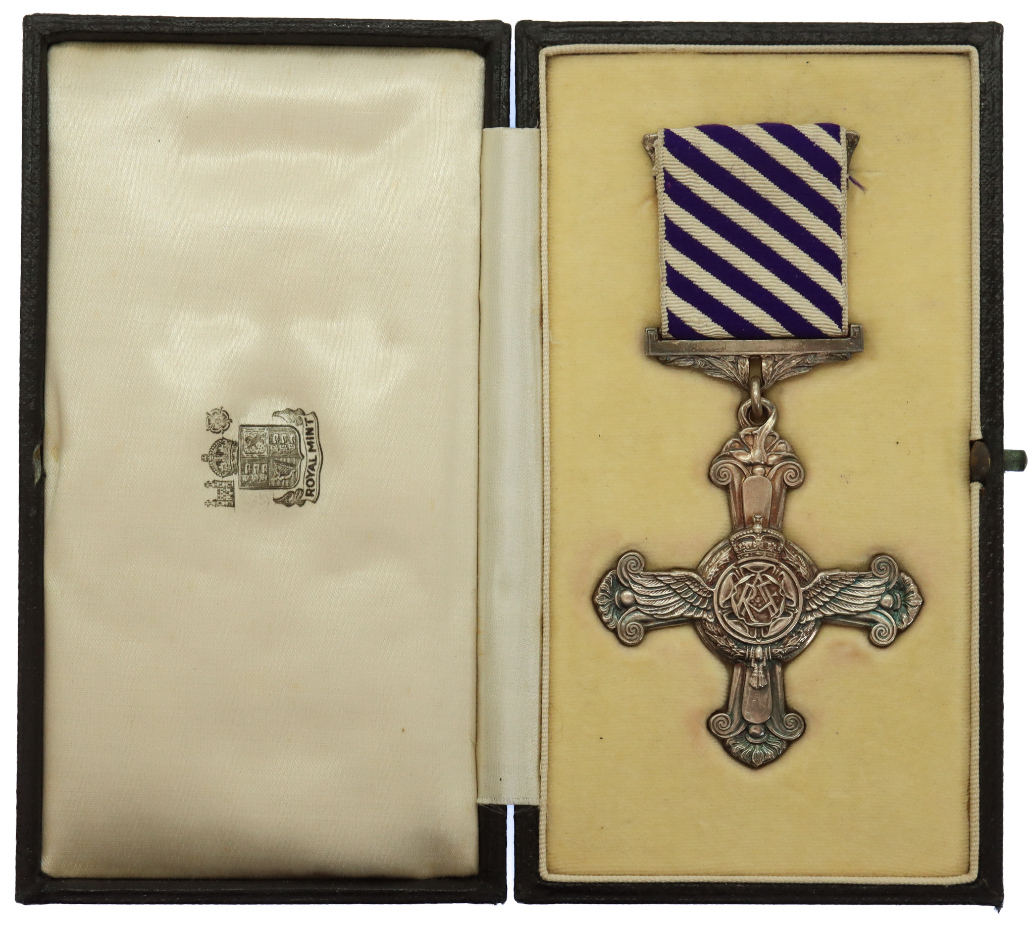 WW2 Distinguished Flying Cross in Original Case, Dated 1942