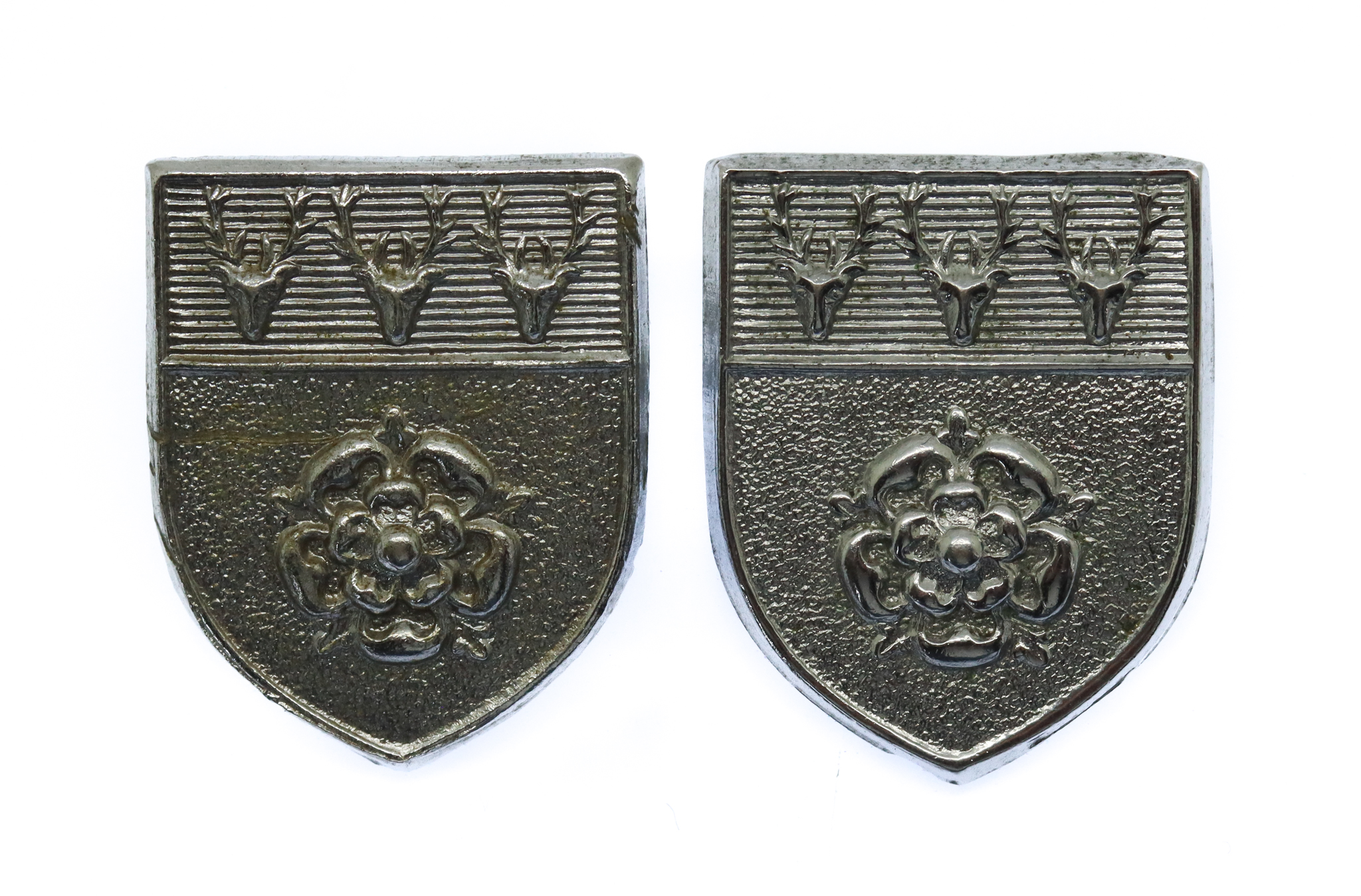 Pair of Derbyshire Constabulary Collar Badges