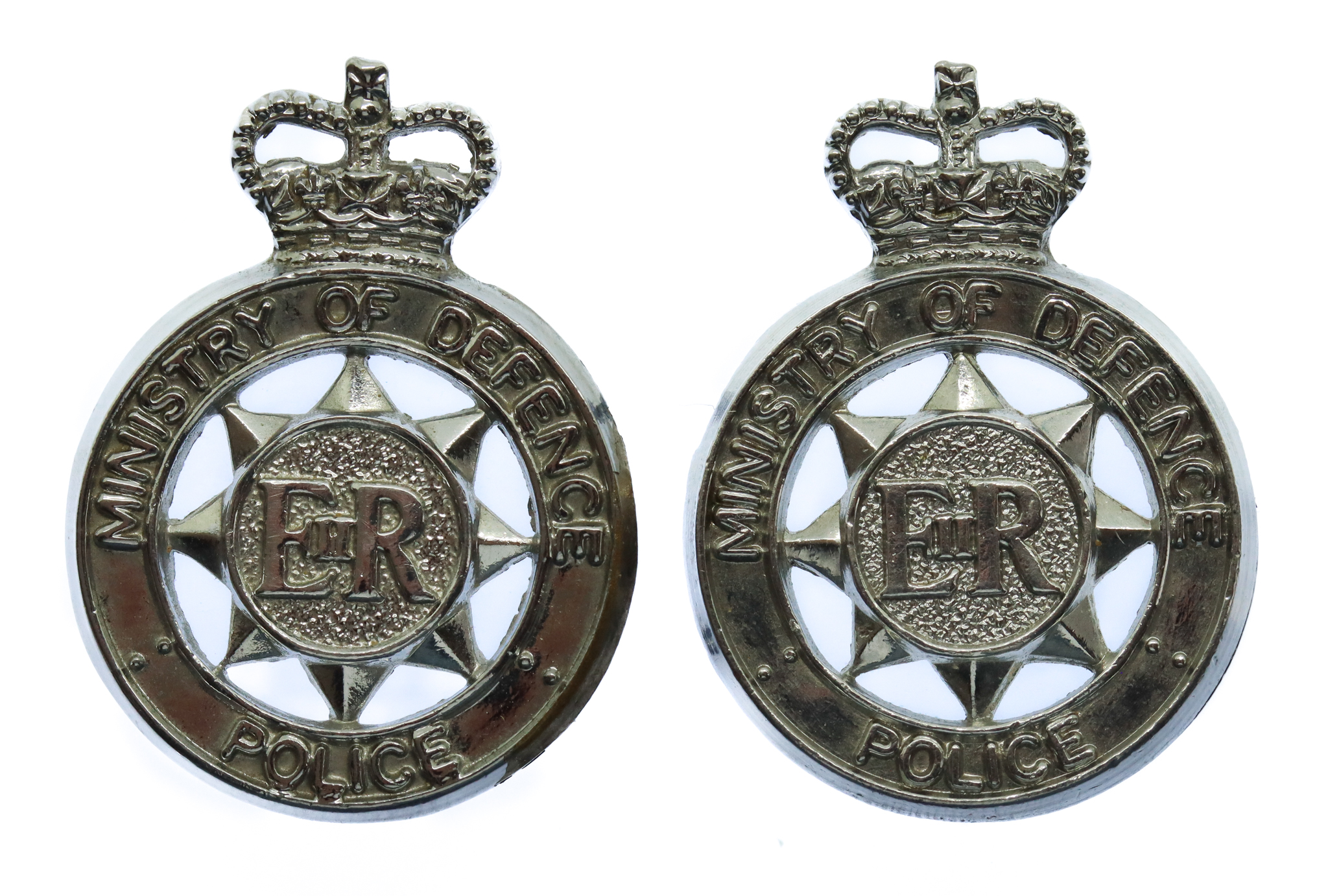 Pair of Ministry of Defence Police Collar Badges - Queen's Crown